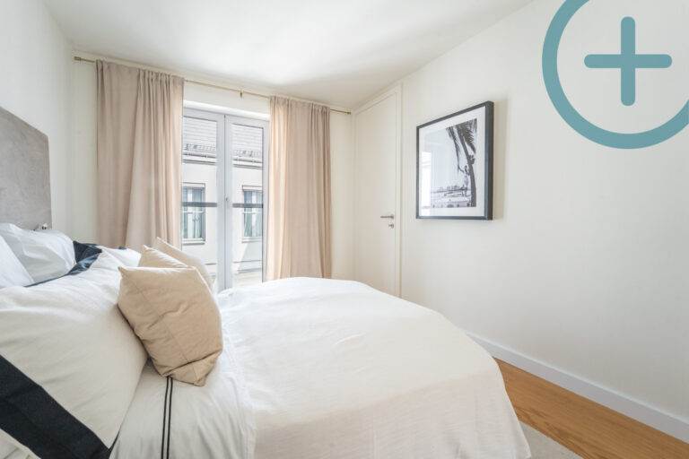 Schlafzimmer 1