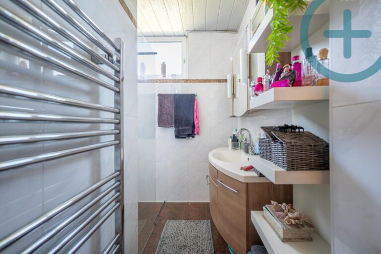 Badezimmer EG