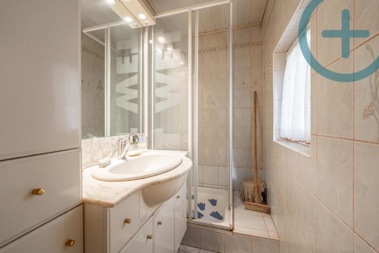 Badezimmer EG