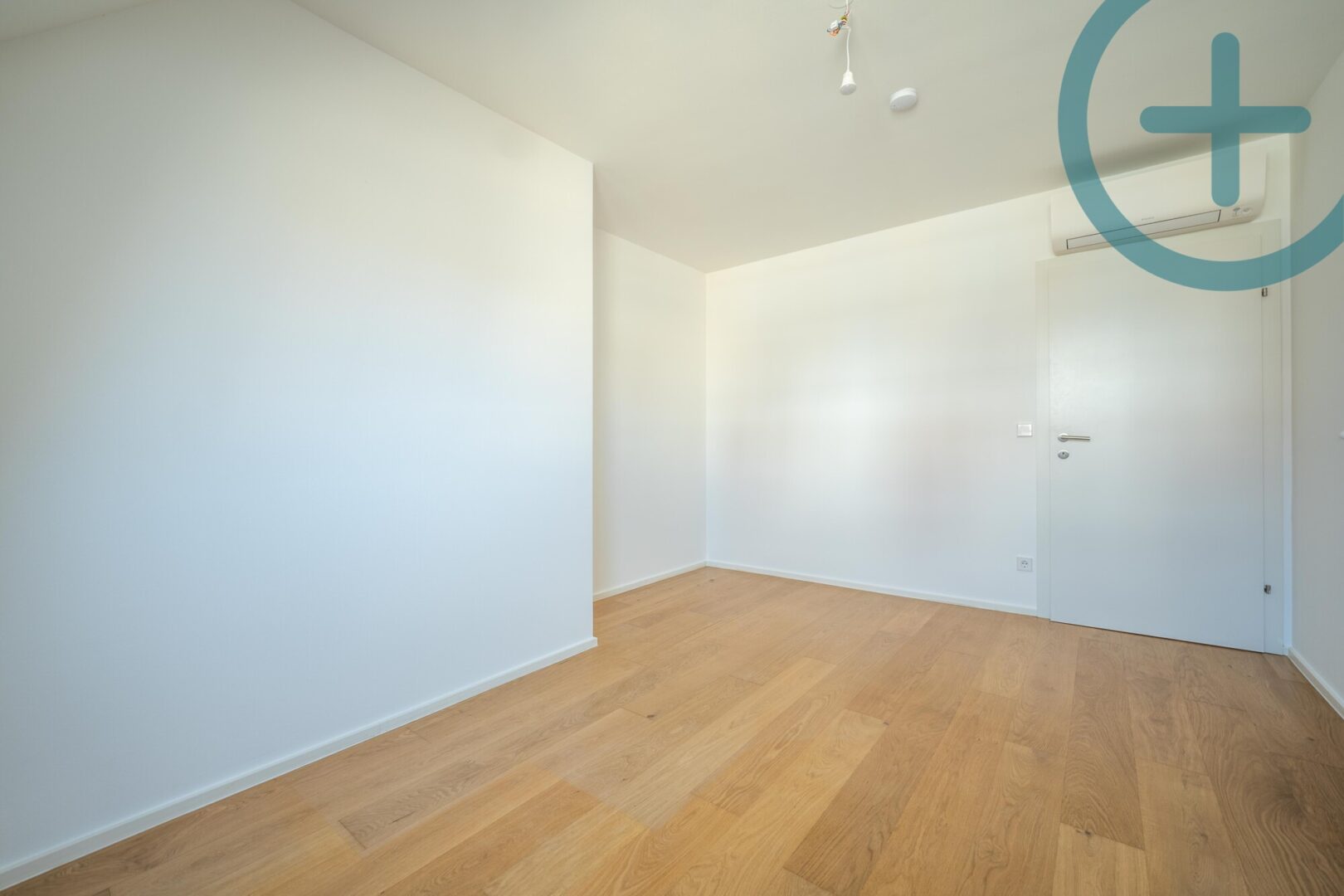 Schlafzimmer (2)