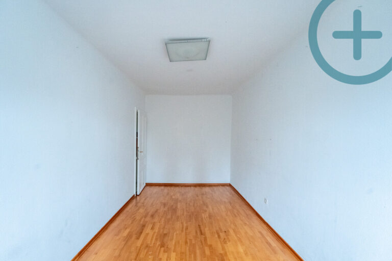 Schlafzimmer 4