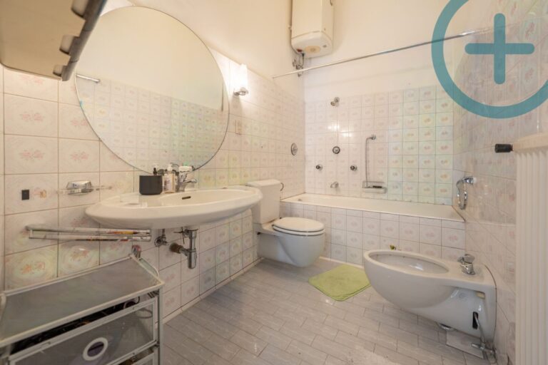Badezimmer 2