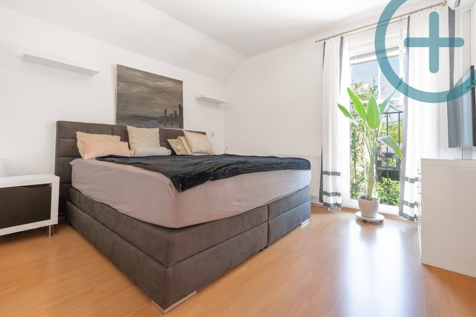 Schlafzimmer 1