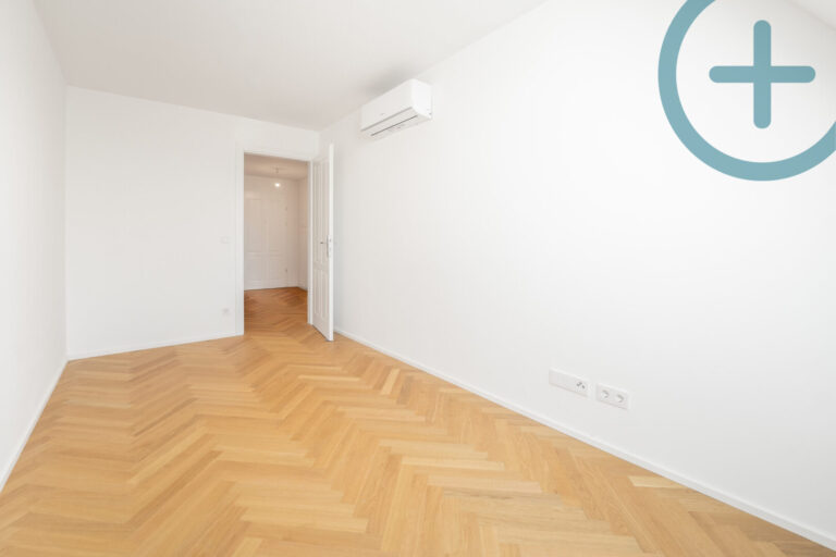 Schlafzimmer III